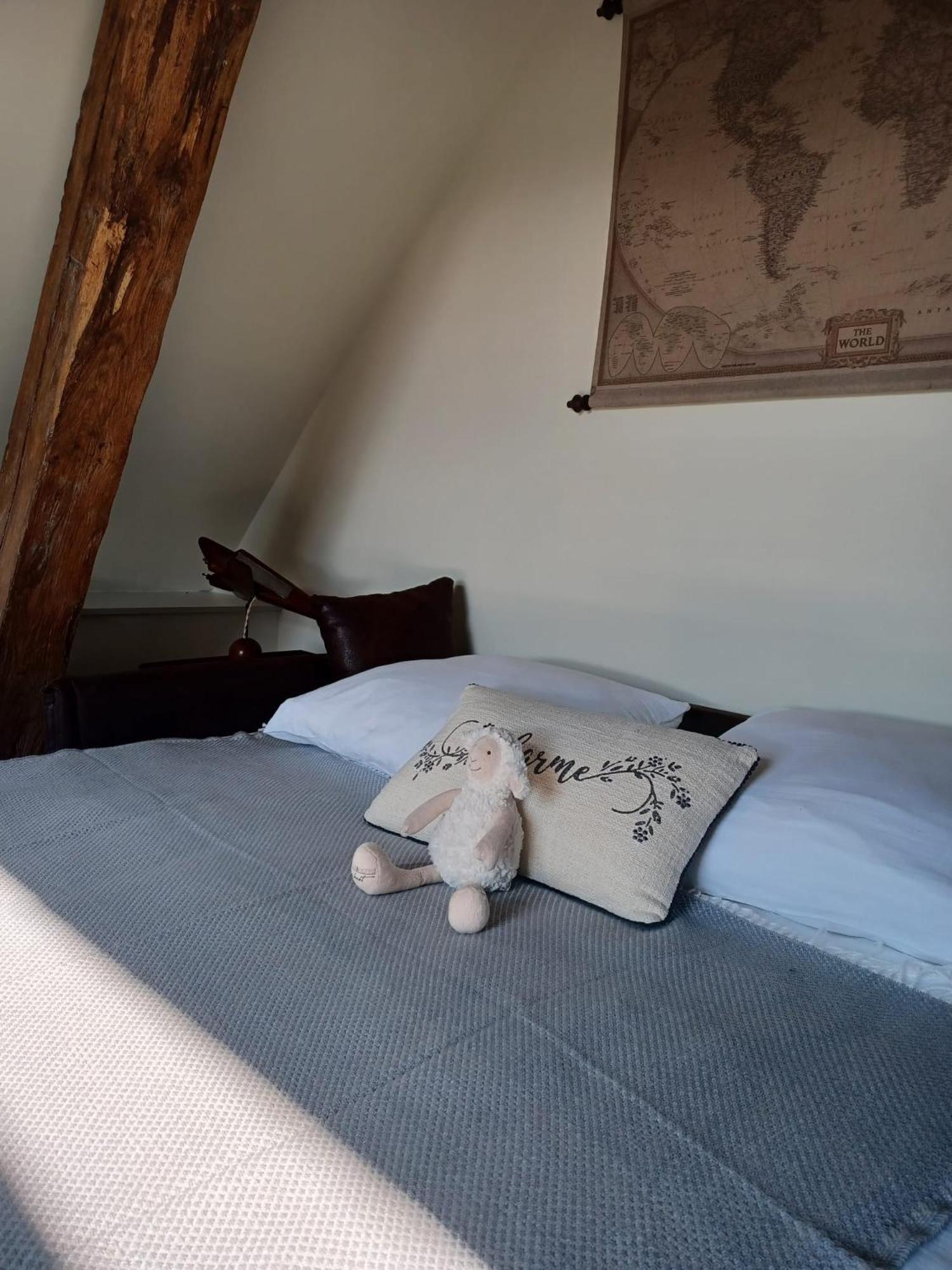 Chambre D'Hotes "Au Bord De Loire" La Marche Esterno foto